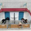 Schleich – 42416 Großer Pferdehof mit Wohnhaus und Stall [Quarter-Horse-Wallach + [Hannoveraner Hengst] – Bild 28