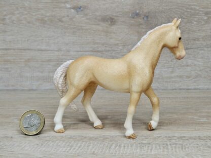 Schleich - 13911 Achal Tekkiner Hengst – Bild 2