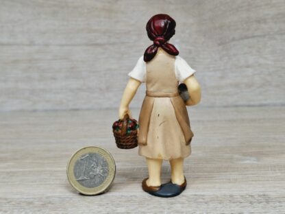 Schleich – 13434 Bäuerin [mit Kuchen und Apfelkorb] – Bild 2