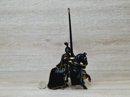 Schleich - 70032 Schwarzer Ritter auf Pferd [Lanzenreiter] – Bild 2