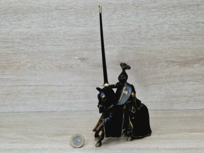Schleich - 70032 Schwarzer Ritter auf Pferd [Lanzenreiter] – Bild 3