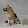 Schleich - 16376 Schäferhund Rüde, sitzend (Fähnchen-Sammler)´ – Bild 2