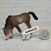 Schleich – 13652 Araber Fohlen, grasend (Fähnchen-Sammler)´ – Bild 2
