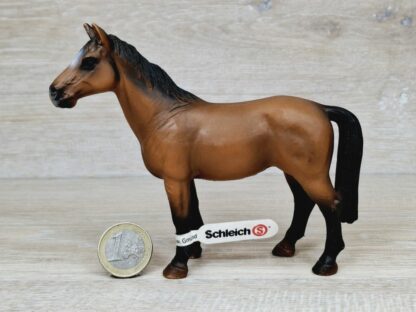 Schleich – 13261 Trakehner Stute (Fähnchen-Sammler)´