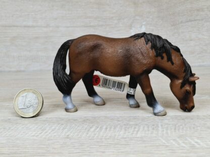 Schleich – 13299 Reitpony, grasend (RAR) (Fähnchen-Sammler)´ – Bild 2