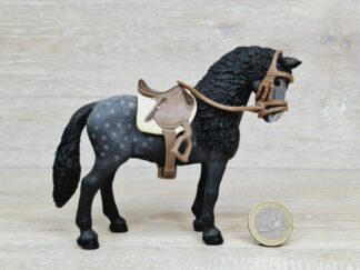 Schleich – 42708 Pura Raza Española Stute mit Accessoires