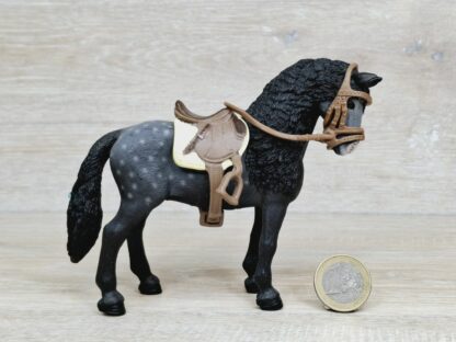 Schleich – 42708 Pura Raza Española Stute mit Accessoires