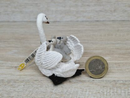 Schleich - 13718 Höckerschwänin mit Küken (RAR) (Fähnchen-Sammler)´ – Bild 3
