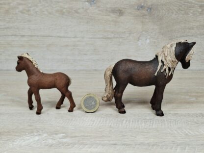 Schleich - Island Pony Stute und Fohlen aus Set 42363 – Bild 3