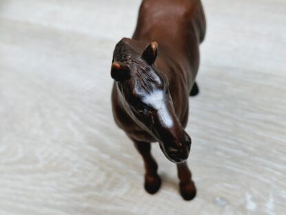 Schleich - 13227 Hannoveraner Stute – Bild 4