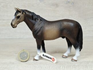 Schleich - 13649 Hannoveraner Hengst (Fähnchen-Sammler)´