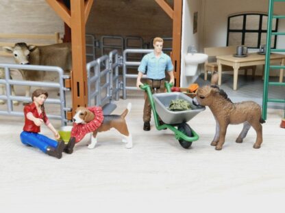 Schleich - 42407 Bauernhaus mit Stall und Tieren [Bauerhhof] + 3 Extra Tiere – Bild 3