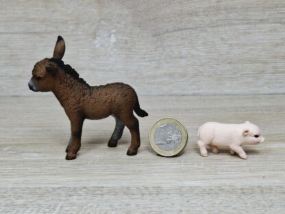 Schleich - 42407 Bauernhaus mit Stall und Tieren [Bauerhhof] + 3 Extra Tiere – Bild 17