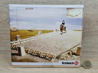 Schleich – 40189 Dressur Viereck (OVP-Sammler)