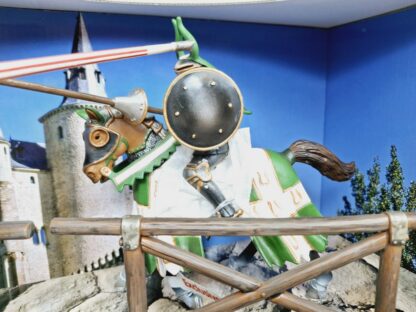 Schleich - 41389 Scenery Pack Tunierreiter [Drachenritter] + [Taurus] [Lanzenreiter] (OVP-Sammler) – Bild 3