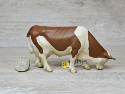 Schleich - 13133 Kuh, braun/weiß grasend (Fleckvieh) (Fähnchen-Sammler)´ – Bild 2