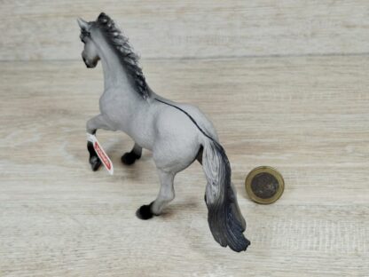 Schleich - 13915 Sorraia Mustang Hengst (Fähnchen) – Bild 3