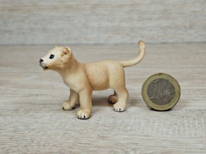 Schleich - Löwenjunges, stehend [weiss] aus Set 42321 – Bild 2