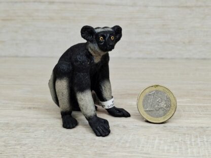 Schleich – 14877 bzw. [Treuefigur] 17091 Indri (Fähnchen)