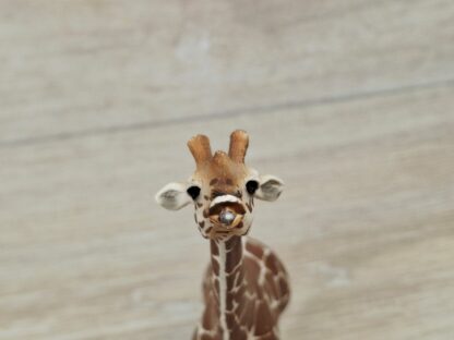 Schleich – 14389 Giraffenbulle (Fähnchen-Sammler)´ – Bild 3
