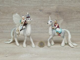 Schleich - Yamuna mit Eiseinhorn und Sunaya mit Eiseinhorn [mit Schleife] (RAR)