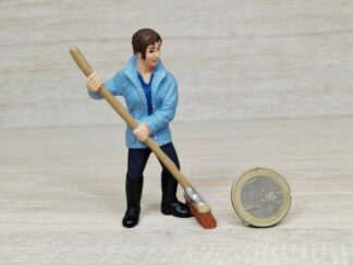 Schleich – 13445 Stallmädchen [mit Besen]