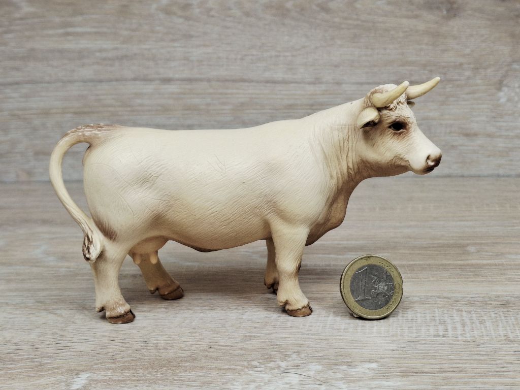 Schleich - 13610 Charolais Kuh (RAR)