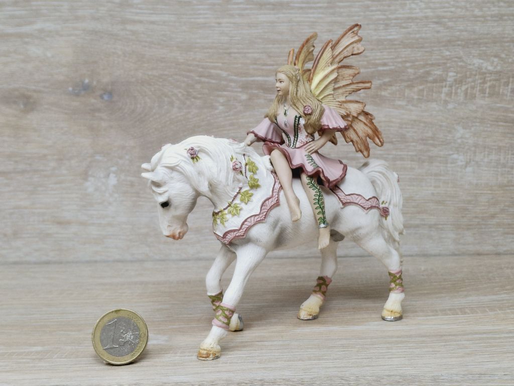 Schleich - 70400 Feya mit Pferd
