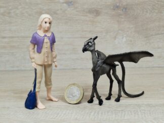 Schleich - 42636 Luna Lovegood™ & Baby Thestral [geflügeltes Drachen-Pferd]