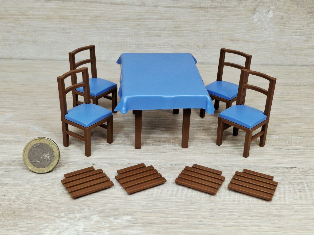 Schleich - 40170 Möbel [Tisch und Stühle] (RAR)