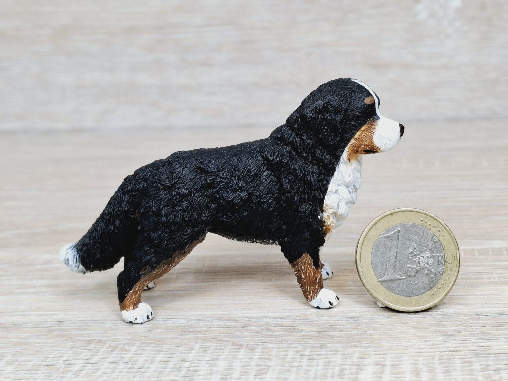Schleich - 16397 Berner Sennenhündin